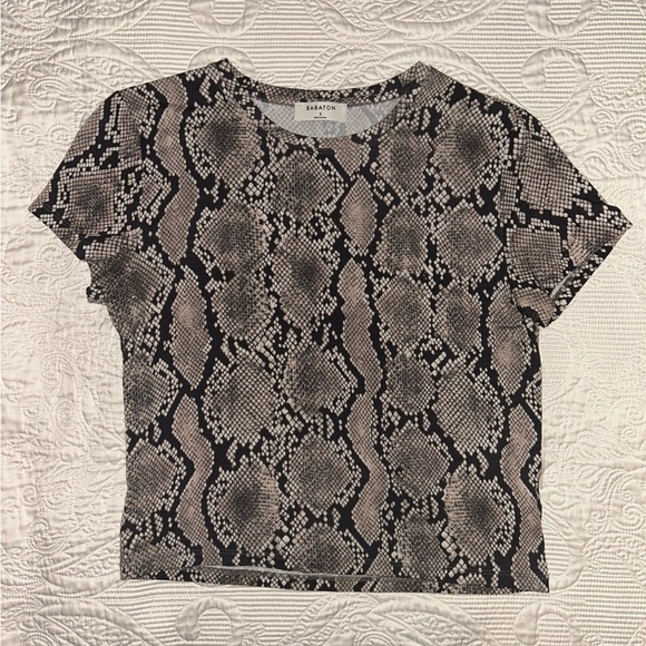 BABATON ARITZIA Snakeskin Short Sleeve T-Shirt - Picture 2 of 6